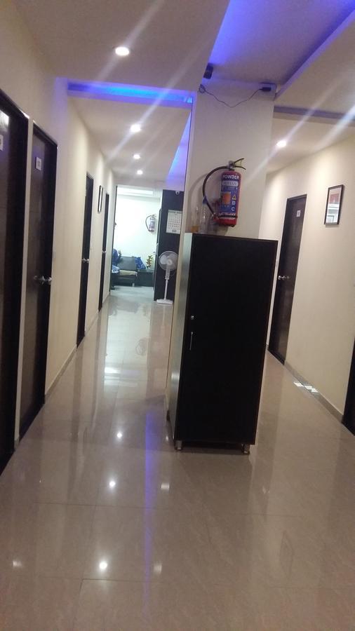 Hotel Ambience Sarkhej Kültér fotó